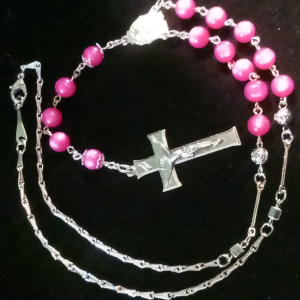 Rosery pink cats eye beaded & silver link bar chain silver rose beads cross